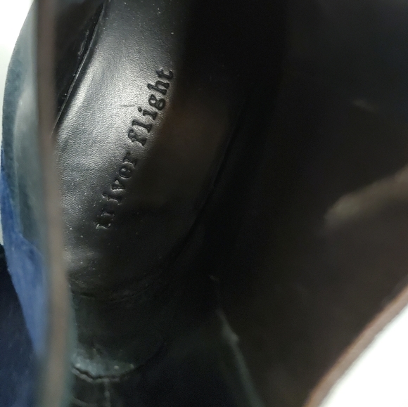 Triver Flight Navy Suede Lug Sole Ladies Chelsea Boot US Sz 8.5, EU 38 - Picture 8 of 10